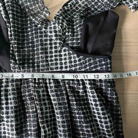NWT BCBGeneration Black & White  Sun Dress size 6 - Picture 12 of 15